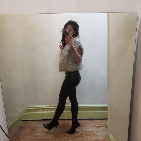 J Brand Faux Fur Vest - Picture 8 of 8